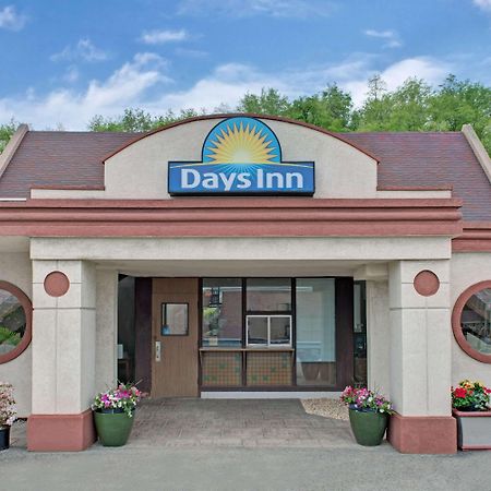 Days Inn By Wyndham Washington Buitenkant foto